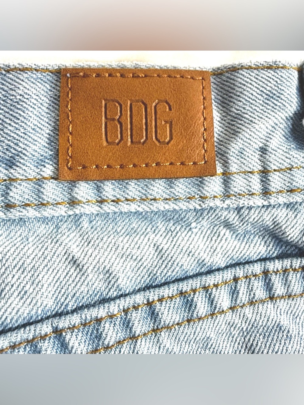 Urban Outfitters BDG Dad Fit High Rise Light Wash Jeans With Side Heel Slit - Picture 10 of 14